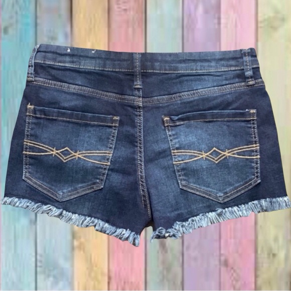 Mudd Flx Stretch Frayed Hem Dark Wash Jean Shorts - Picture 1 of 9